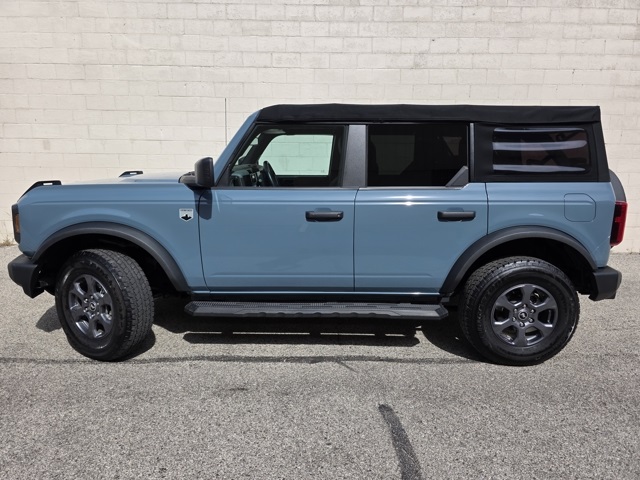 2022 Ford Bronco Big Bend photo 2