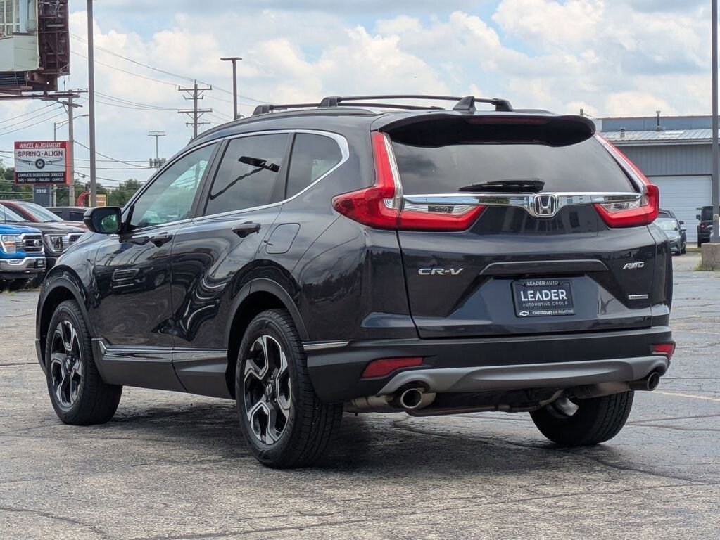 2019 Honda CR-V Touring photo 4