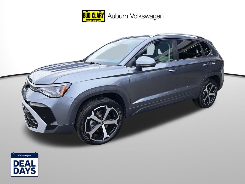 2025 Volkswagen Taos SEL's photo