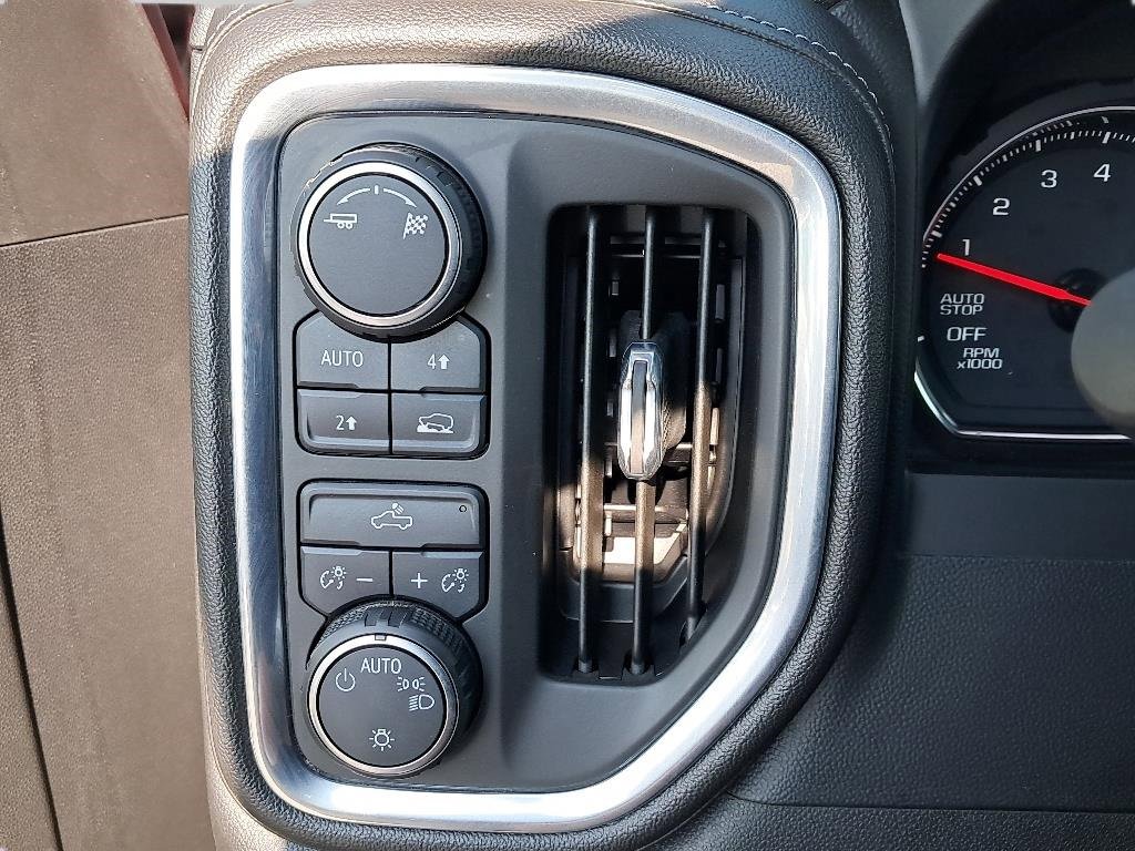 2019 Chevrolet Silverado 1500 LT photo 10