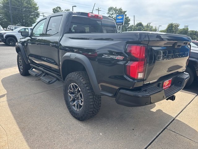 2026 Chevrolet Colorado ZR2 photo 3