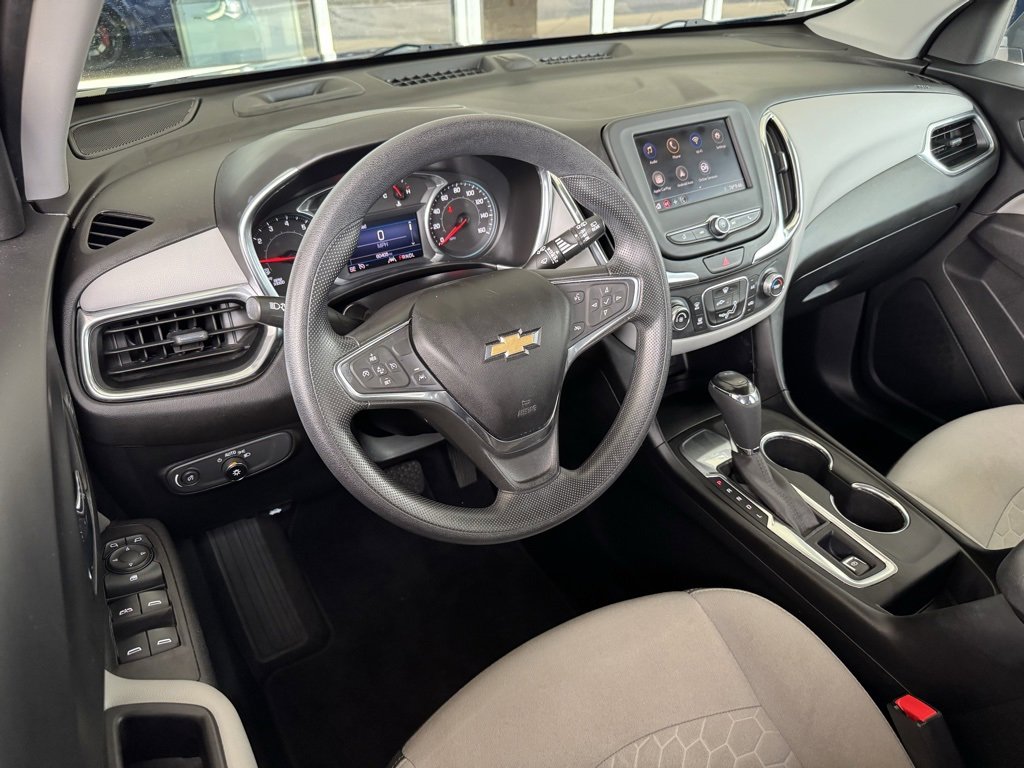 2020 Chevrolet Equinox LT photo 3