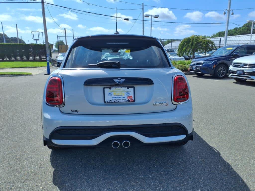 2022 Mini Cooper 4 Door Hardtop S photo 6