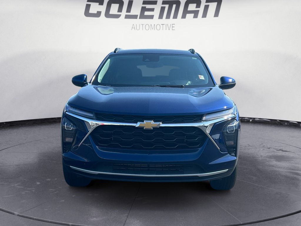 2024 Chevrolet Trax LT photo 8
