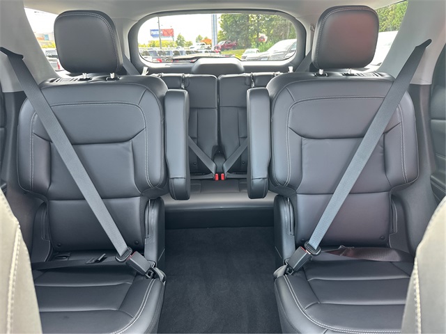 2023 Ford Explorer XLT photo 16