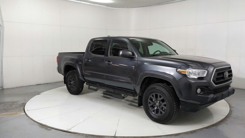 2023 Toyota Tacoma SR5 photo 7