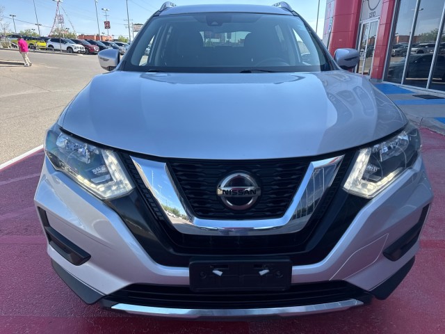 Used 2020 Brilliant Silver Metallic Nissan SV image 25
