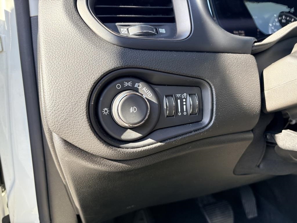 2023 Jeep Renegade Latitude photo 17