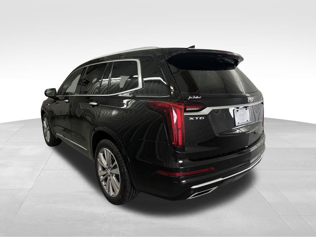 2025 Cadillac XT6 Premium Luxury photo 4