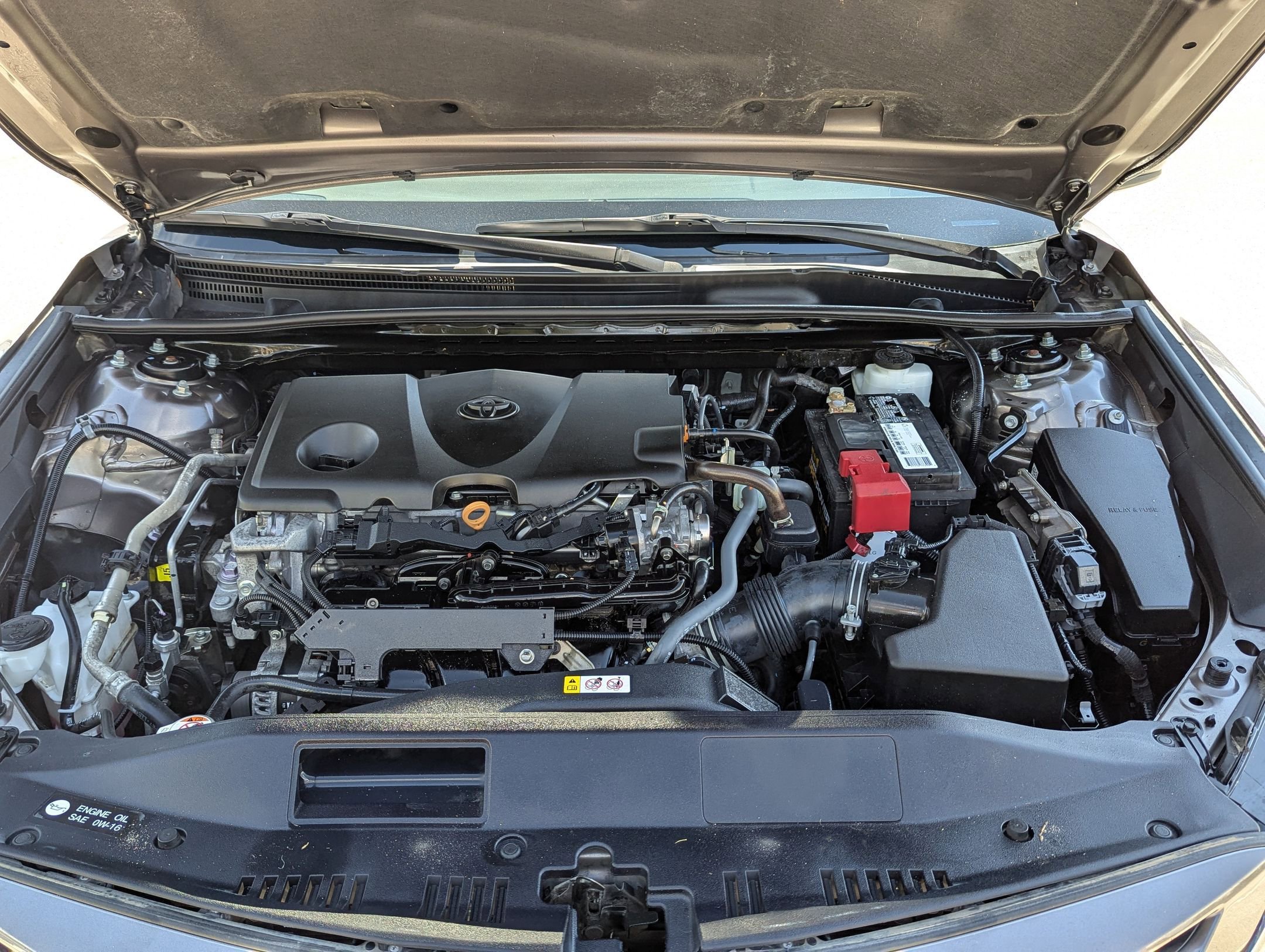 2021 Toyota Camry SE photo 32
