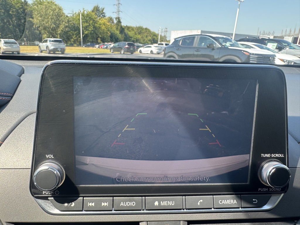 2021 Nissan Altima 2.5 SR photo 17