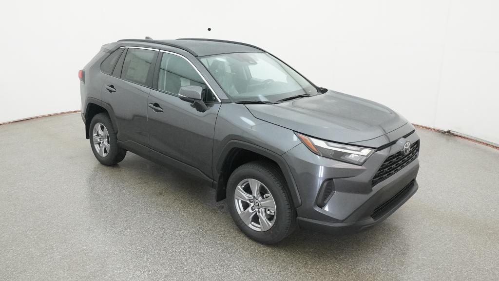 2025 Toyota RAV4 XLE photo 29