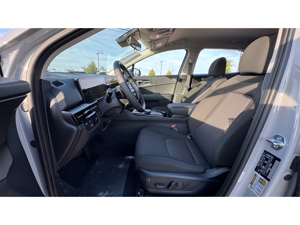 2026 Kia Sportage Hybrid S photo 4