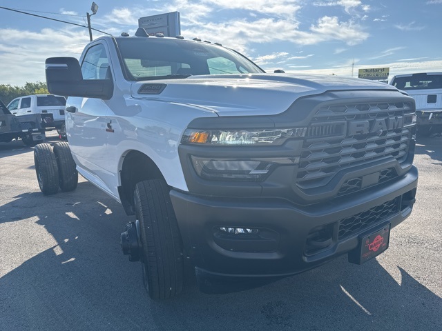 2025 Ram 3500 Tradesman photo 7