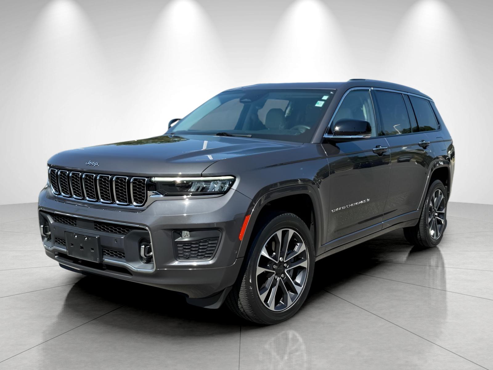 2021 Jeep Grand Cherokee L Overland's photo