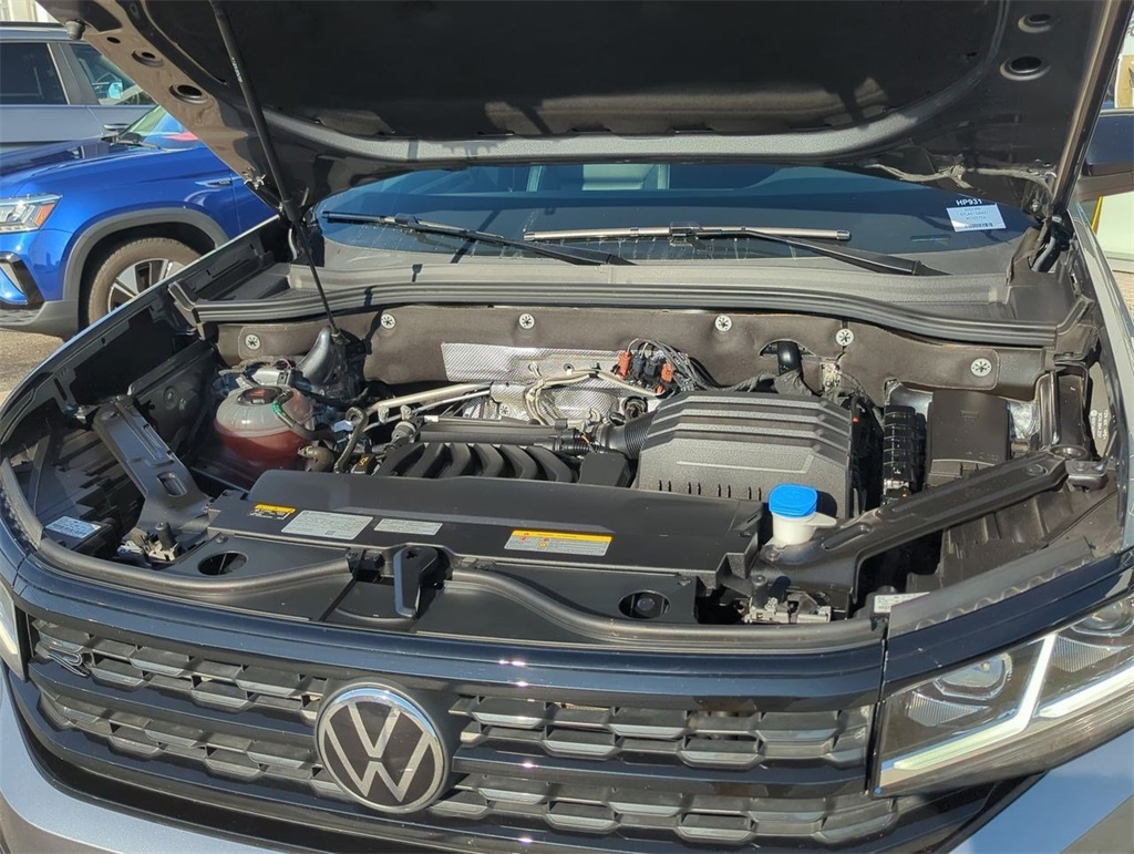 2023 Volkswagen Atlas V6 SEL R-Line photo 25
