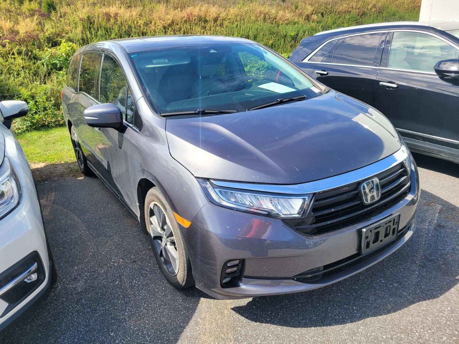 2023 Honda Odyssey Elite photo 3