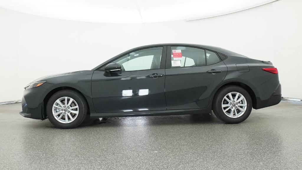 2026 Toyota Camry LE photo 10