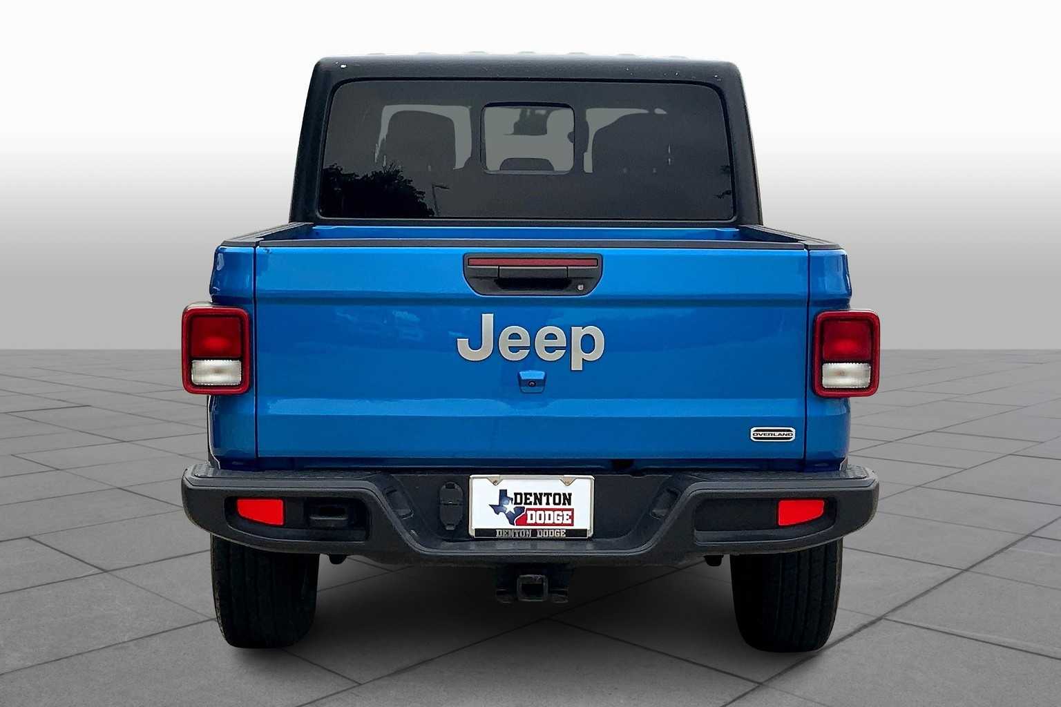 2023 Jeep Gladiator Overland photo 4