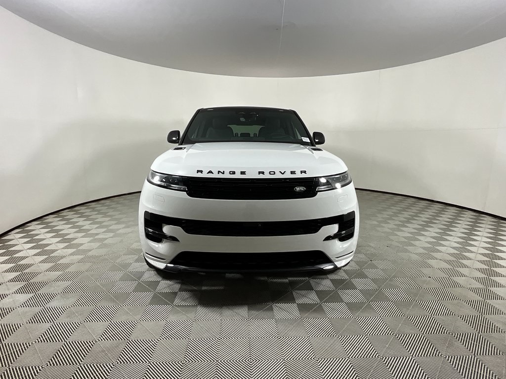 2025 Land Rover Range Rover Sport SE photo 3