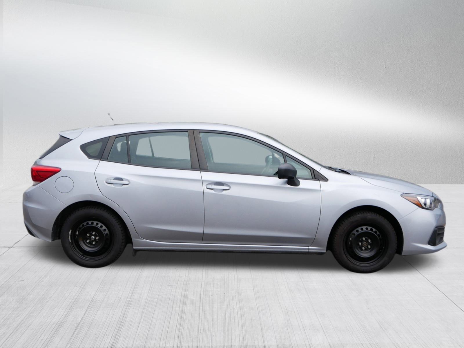2023 Subaru Impreza Base photo 7