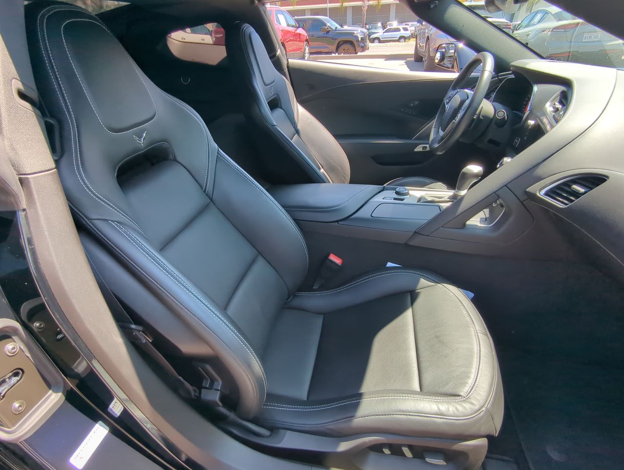 2014 Chevrolet Corvette Stingray Base 3LT photo 22