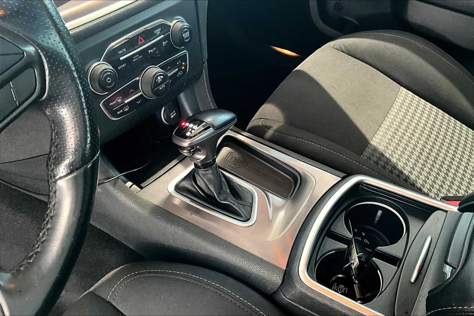 2022 Dodge Charger GT photo 9