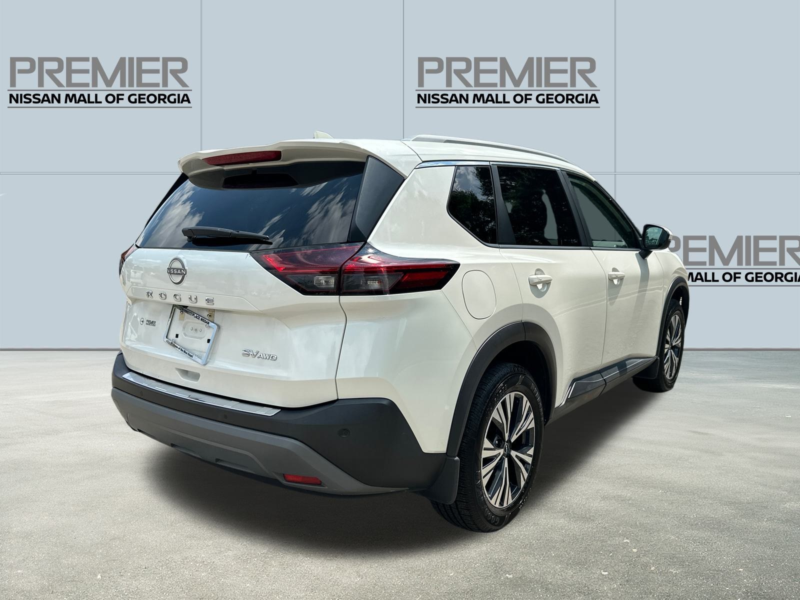 2023 Nissan Rogue SV photo 5