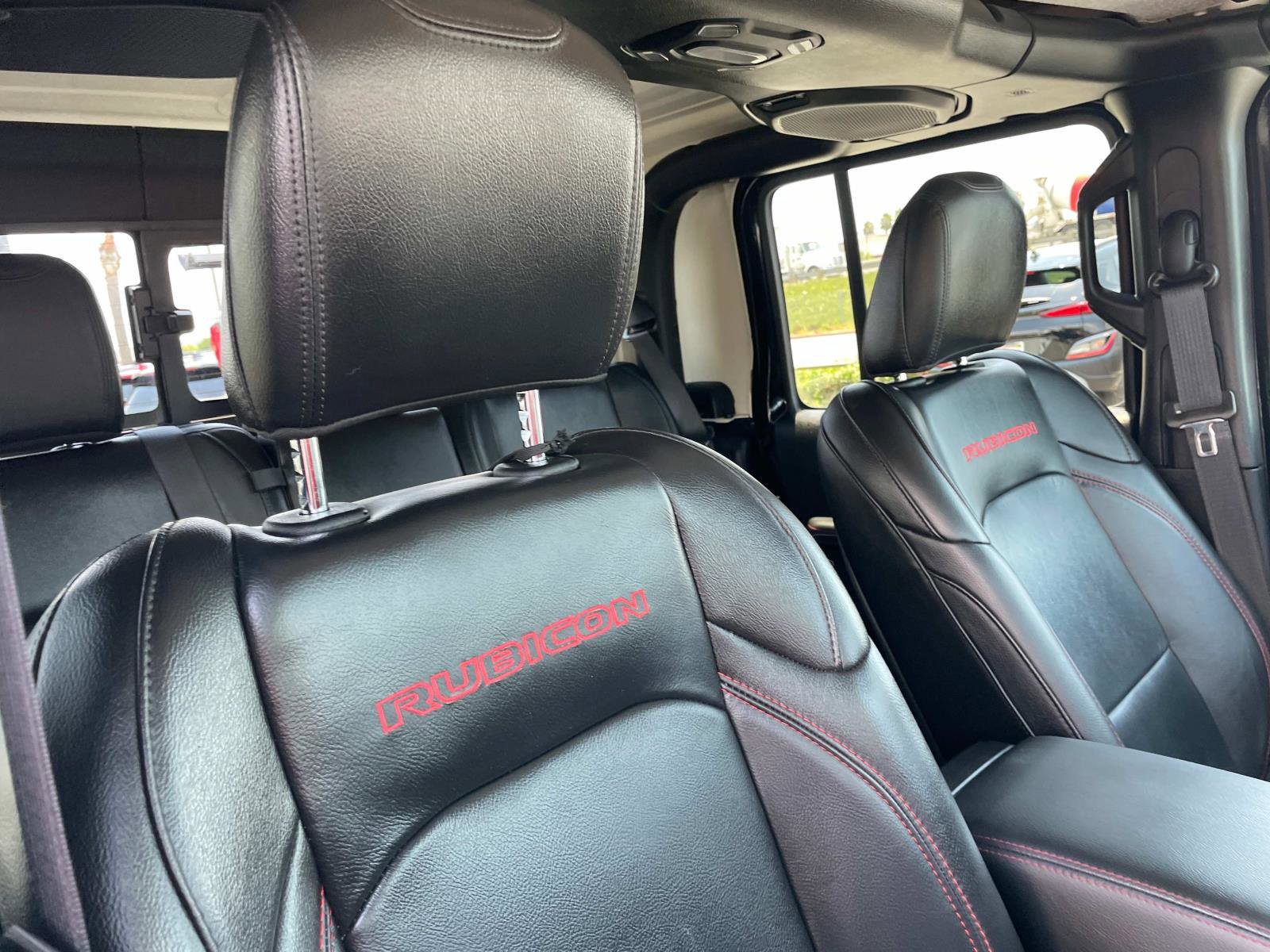 2020 Jeep Gladiator Rubicon photo 28