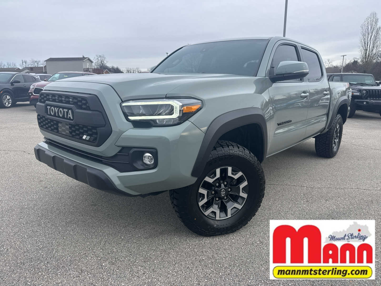 2023 Toyota Tacoma TRD Off Road's photo