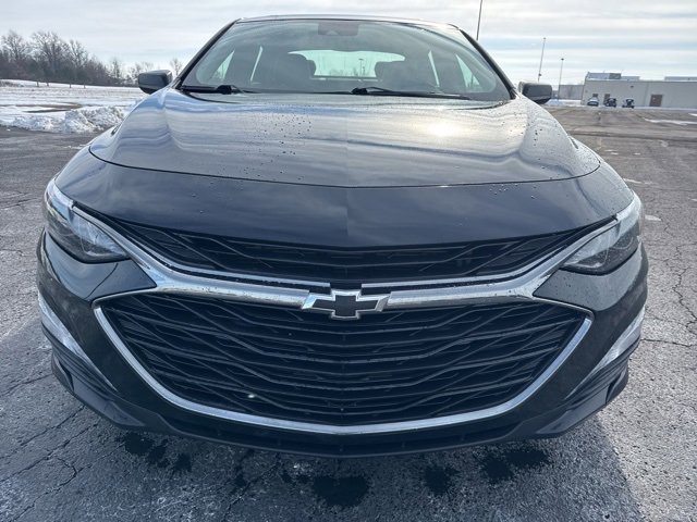 2021 Chevrolet Malibu 1LT photo 2
