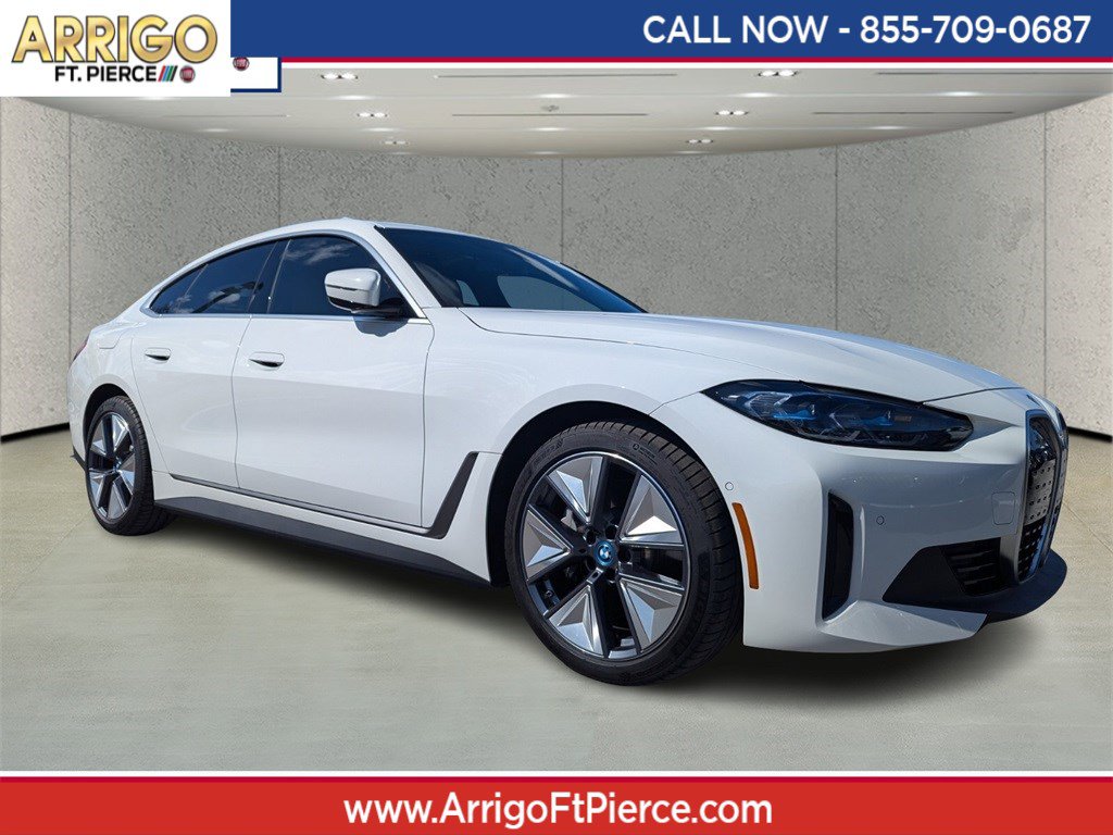 2024 BMW i4 40's photo