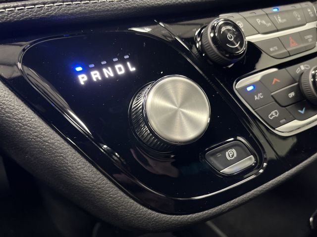 2025 Chrysler Pacifica photo 20