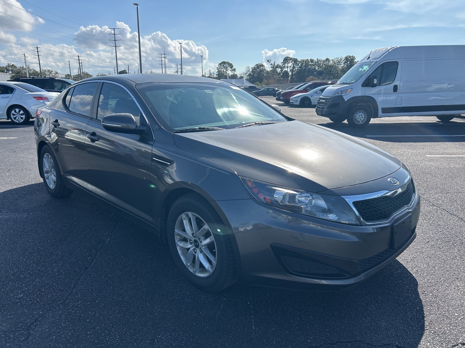 2011 Kia Optima LX's photo