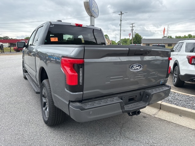 2025 Ford F-150 Lightning photo 8