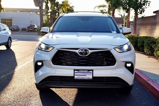 Used 2024 White Toyota LE image 4