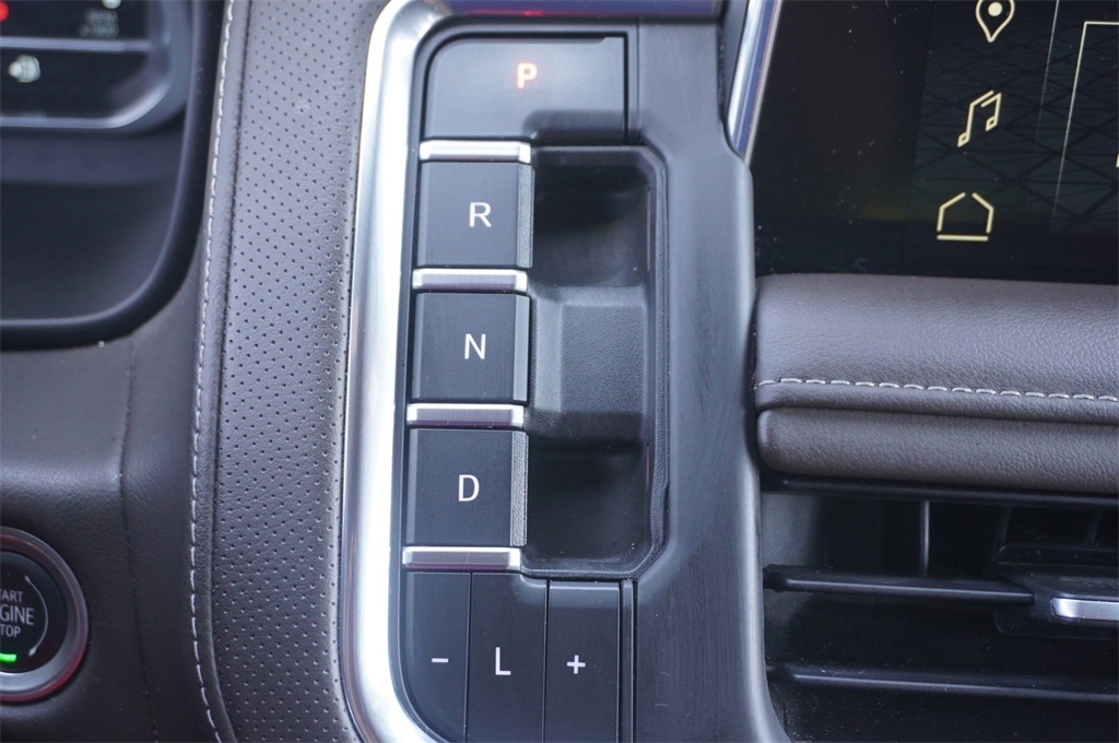 2023 Gmc Yukon XL SLT photo 4