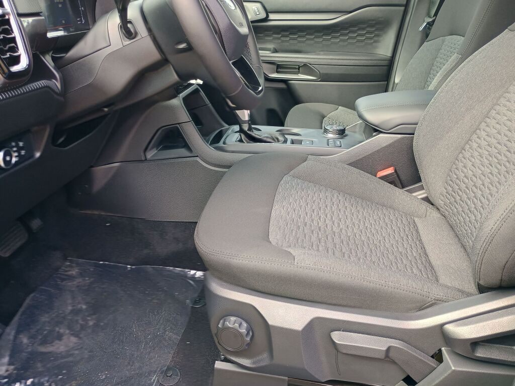 2025 Ford Ranger XLT photo 9