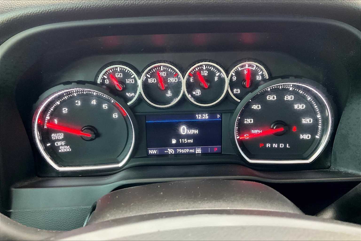 2022 Chevrolet Silverado 1500 RST photo 21