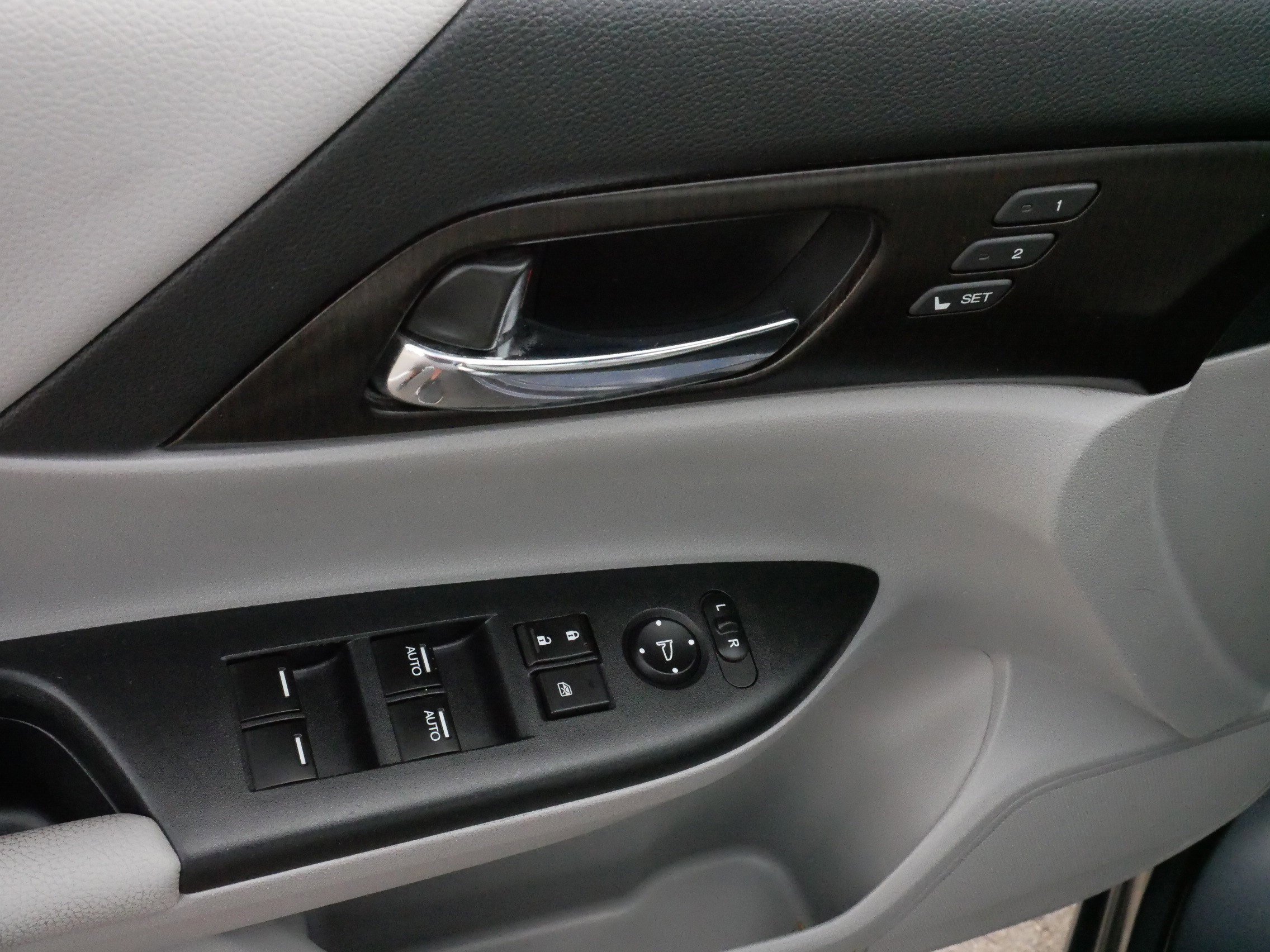 2014 Honda Accord EX-L photo 18