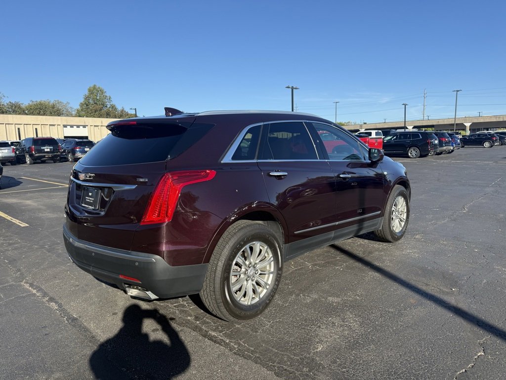 2018 Cadillac XT5 Luxury photo 3
