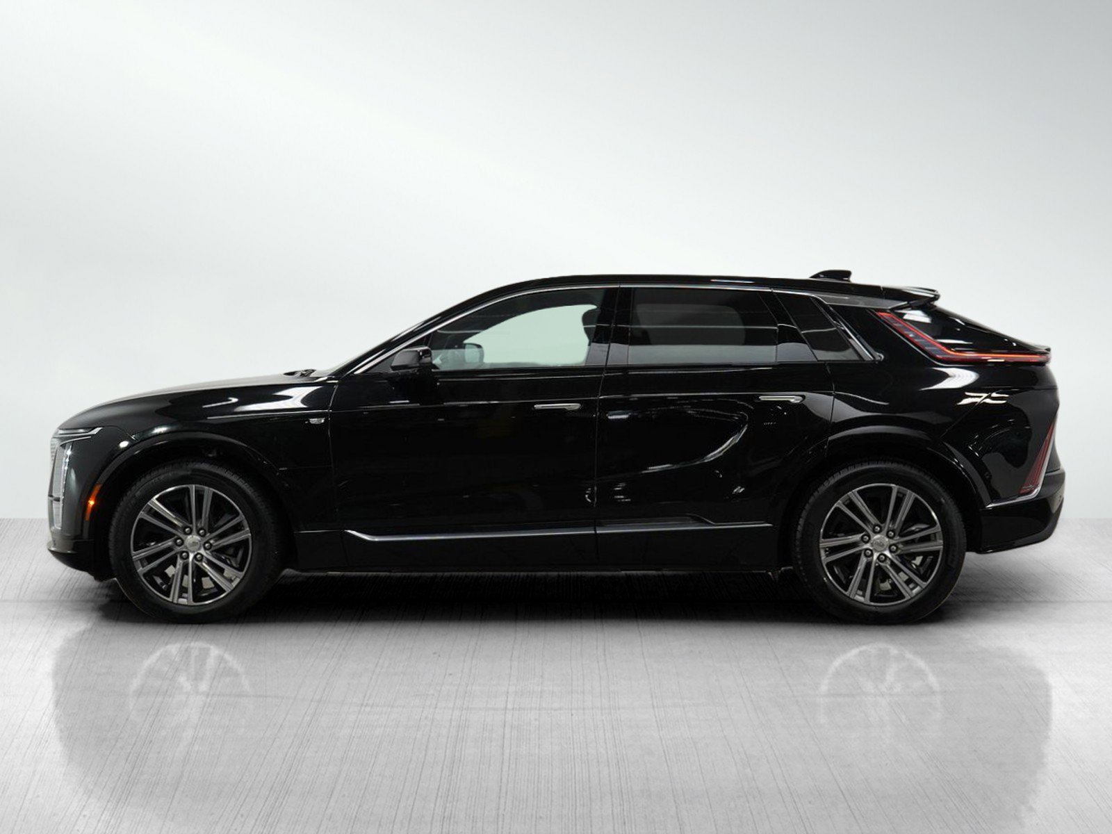 Used 2024 Cadillac LYRIQ Luxury 1 with VIN 1GYKPPRL8RZ109027 for sale in Bloomington, Minnesota