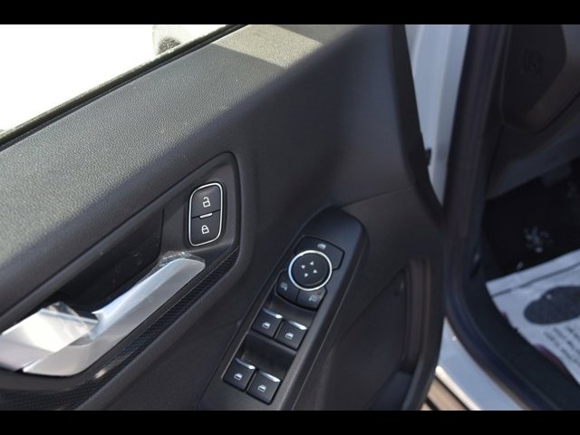 2025 Ford Escape ST-Line photo 12