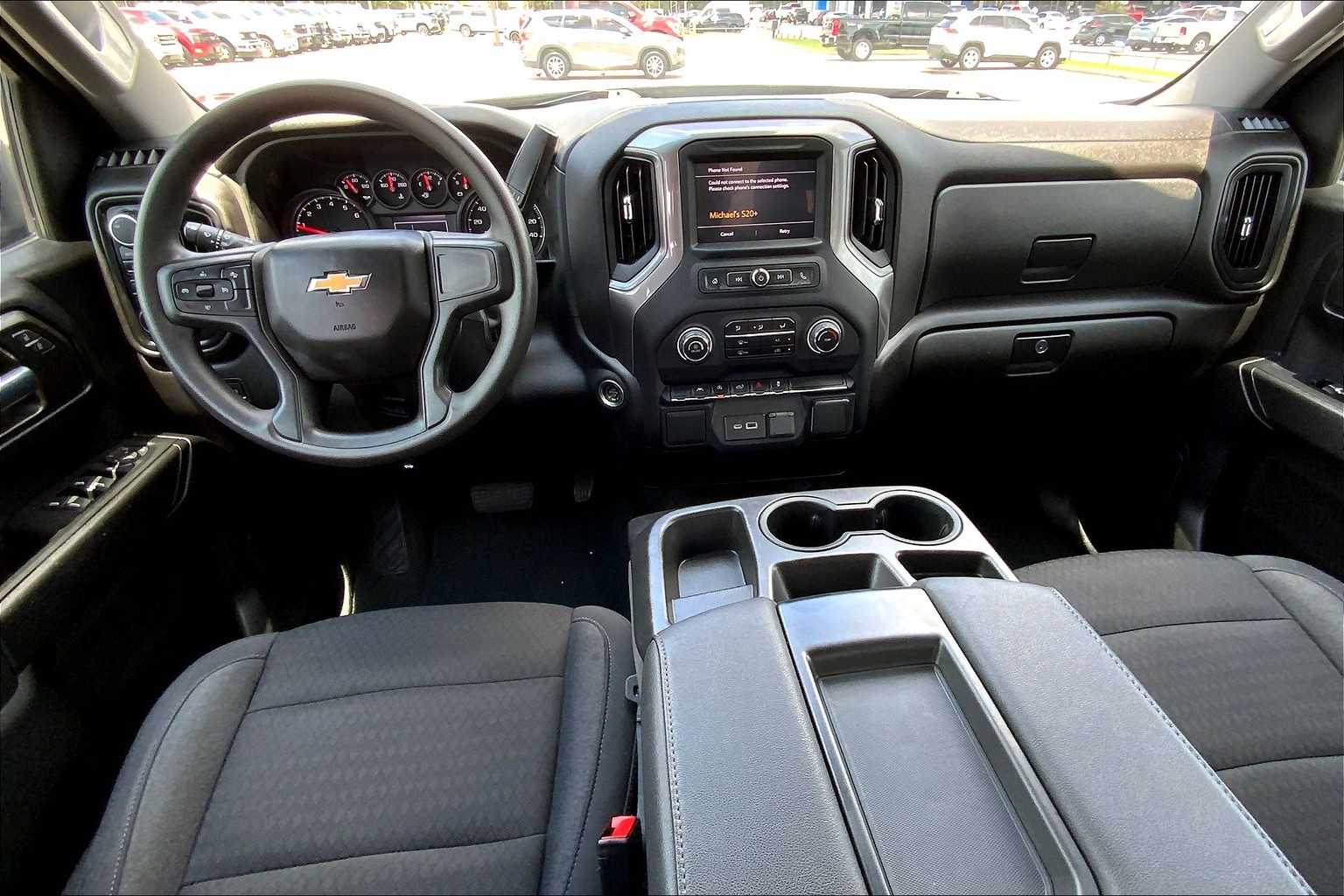 2023 Chevrolet Silverado 1500 Custom photo 13