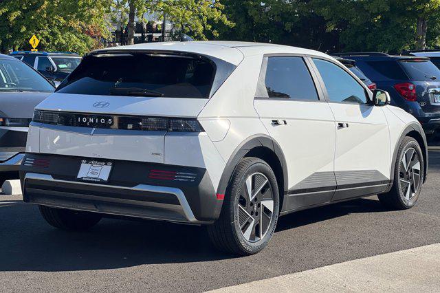 2025 Hyundai Ioniq 5 SE photo 3