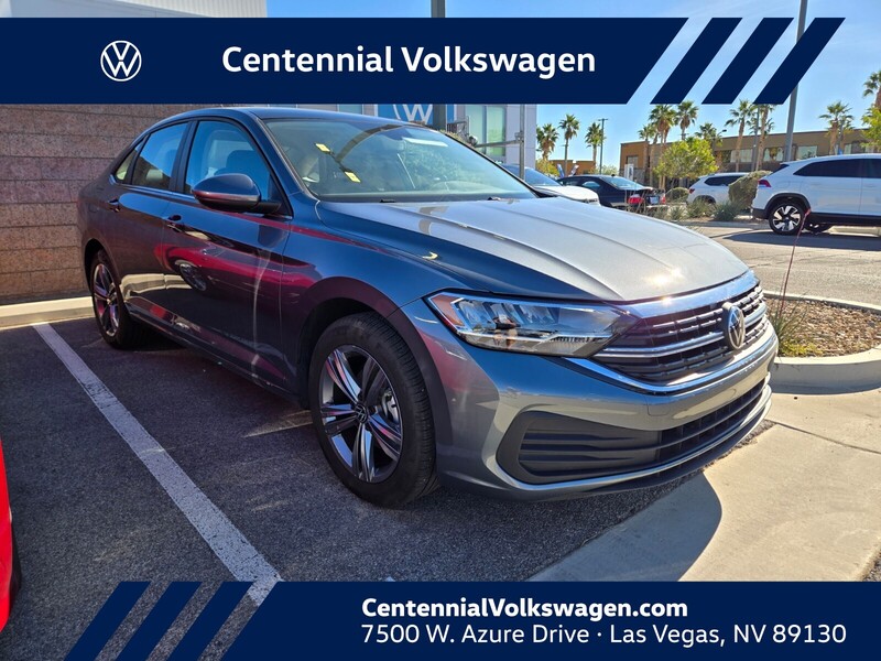 2023 Volkswagen Jetta SE's photo