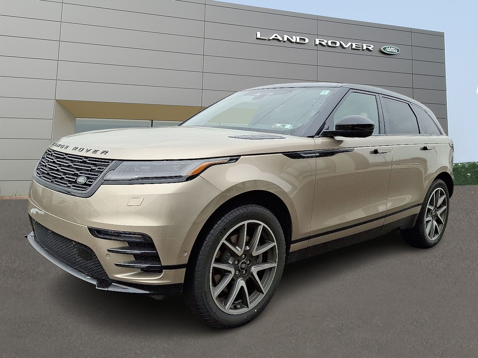 2026 Land Rover Range Rover Velar Dynamic SE