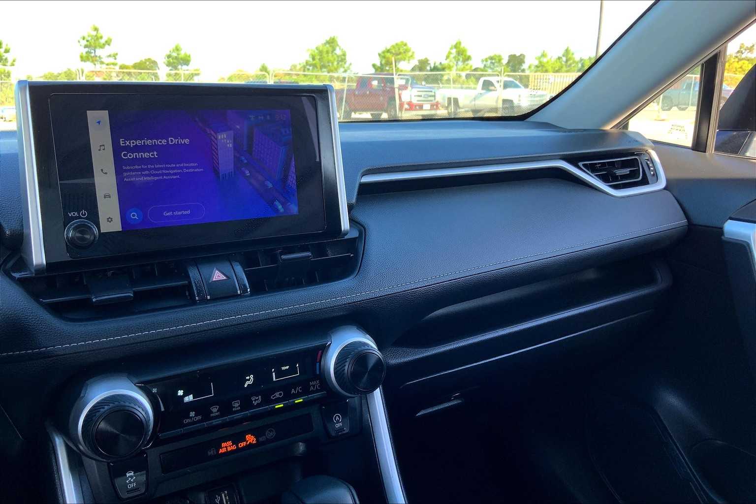 2024 Toyota RAV4 LE photo 31