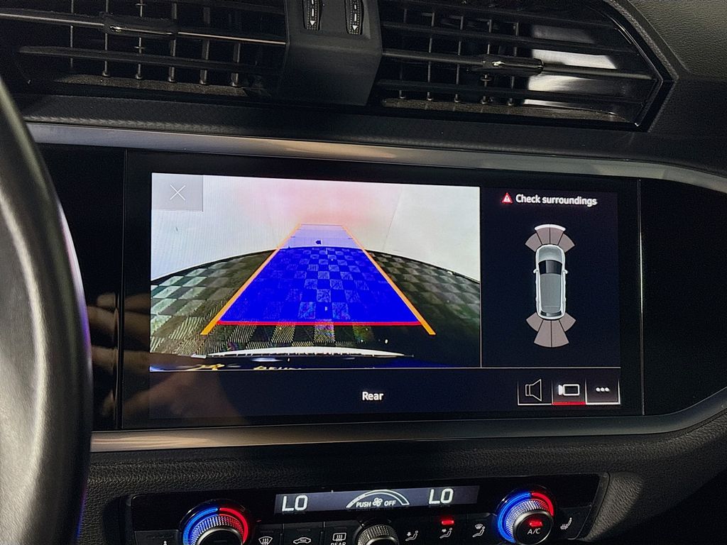 2024 Audi Q3 S line Premium photo 15