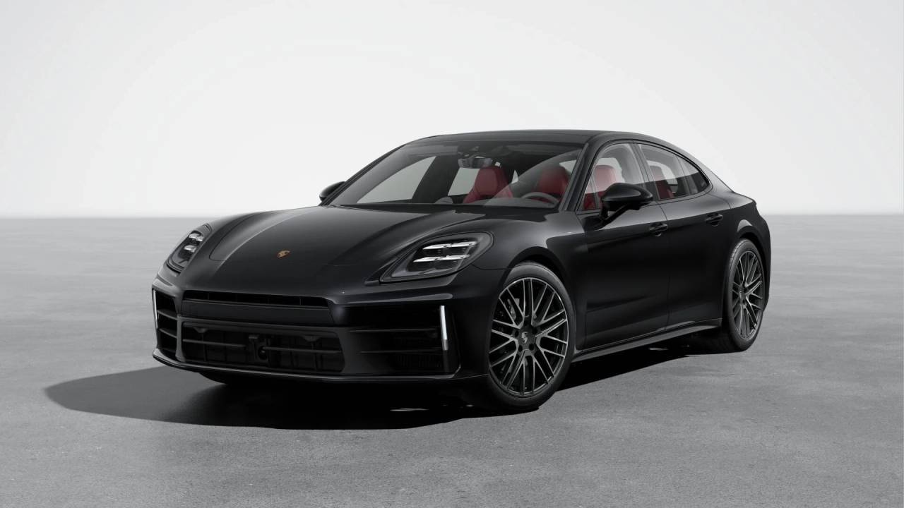 2025 Porsche Panamera Standard's photo